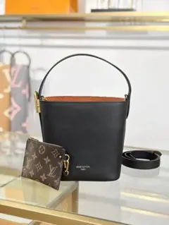 Louis Vuitton バケット型ショルダーバッグ