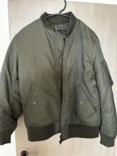 UNIQLO MA-1ジャケット オリーブ色