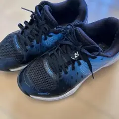 ヨネックステニスシューズ22