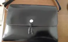 ブラックショルダーバッグ