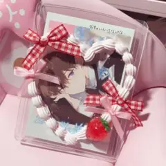 ホイップデコ トレカケース ピンク 量産型 いちご