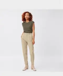 GU ストレッチテーパードパンツ L ベージュ