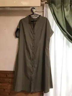 GU オリーブ色 Aライン半袖シャツワンピース