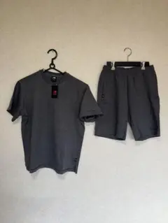 new balance ニューバランス　新品未使用　半袖ハーフパンツ上下メンズＭ