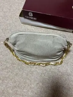 GLOMESH クラッチバッグ