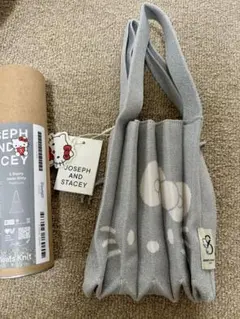 新品JOSEPH＆STACEY　ラッキープリーツニットハローキティ　シルバー