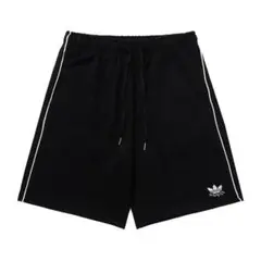 超美品アディダス ブラック ショートパンツ　Mサイズ