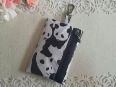 リール付き　キーケース☆パンダ柄　ハンドメイド