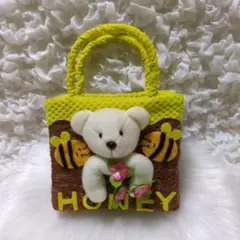 クマとミツバチのぬいぐるみ カゴバッグ 可愛い