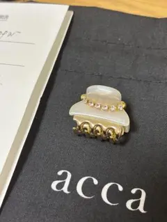 acca ヘアアクセサリー ベージュゴールド ラインストーン