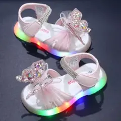 ☆aki☆様　　蝶デザインの光るキッズサンダル