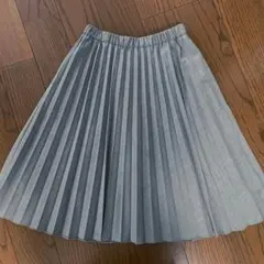 ユニクロ　プリーツスカート　140