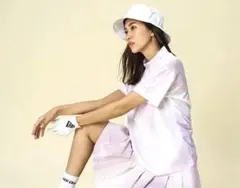 サイズS 紺野ゆりさん　モックネック　New Era ピンク シャツ