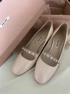 【美品】miumiu ストーン付きパンプス