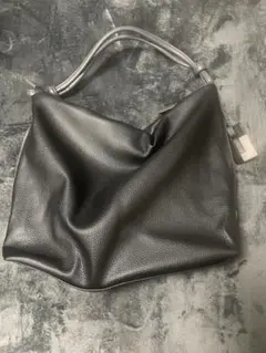 Item thumbnail for item 93d135a8-348b-4e89-a7f3-a53e7c97213e