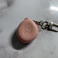 fwee キーホルダー 新品未使用 リップ チーク