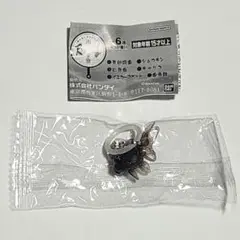 めじるしアクセサリー　雨空金魚　出目金