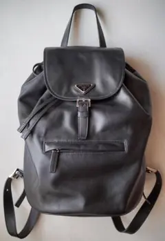 保証書付き PRADA プラダ リュック バックパック バッグ 黒 レザー 革