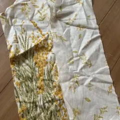 ミモザ　花柄　ベージュ　プリント 綿麻シーチング　はぎれ