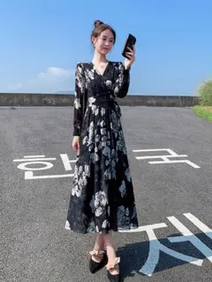 M 花柄ワンピ 長袖ワンピース お出かけコーデ デート　体型カバー