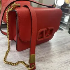 【最安値】VALENTINO Vスリング ショルダー 赤