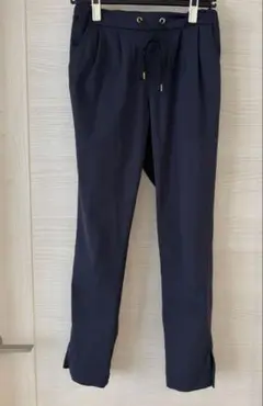 トロアパンツ