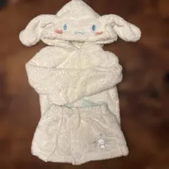 シナモンロール　子ども用ガウン上下
