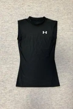 美品　Under Armour ノースリーブシャツ 黒