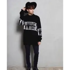 I AM WHAT I AM Big Logo Sweater