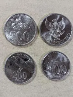 3312【インドネシア】500ルピア　硬貨　コイン　古銭　200枚セット レザークラフト金具のコイン / インドネシア / 500ルピア / 国章