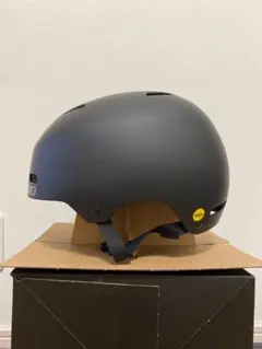 GIRO スキー　スノーボード　ヘルメット　LEDGE FS Mips
