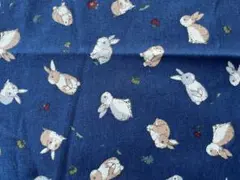 生地・うさぎ・ネイビー