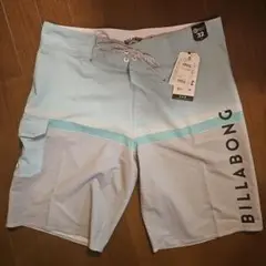 BILLABONG　サーフパンツ32サイズ