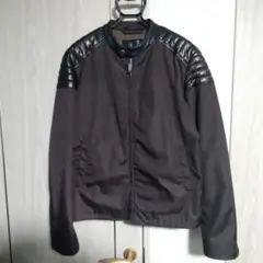 Item thumbnail for item ea7f31bf-3a7a-4e8a-863d-b2d10493e3a3