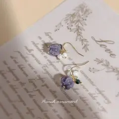 【まとめ買いお得】お花ピアス　紫　両耳用　可愛い