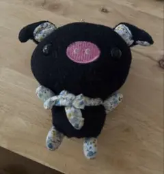 沖縄限定　黒豚ちゃんぬいぐるみキーホルダー