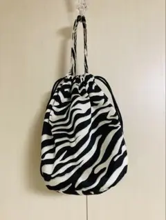 【美品】ローリーズファーム 2way巾着バッグ ゼブラ柄