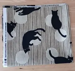 和柄　猫柄　黒猫と水玉模様　綿ドビー　約110cm✕約50cm