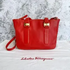 極美品 フェラガモ Ferragamoショルダーバッグ 2way レザーオレンジ
