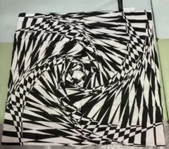 Versace ヴェルサーチ　ヴェルサーチェ　H&M スカーフ　シルク