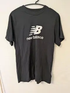 New Balance ブラック Tシャツ