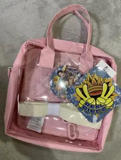 リアルピース　しまむら　ショルダーバッグ　缶バッジ付