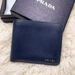 美品 箱付き✨PRADA プラダ 二つ折り財布 サフィアーノレザー ネイビー 紺