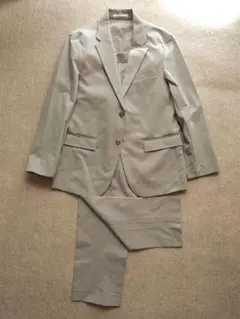 ユニクロ　感動ジャケット＆パンツ　ベージュ