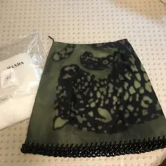 プラダスカート