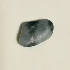糸魚川翡翠　ガラス質　海石　3.1g