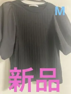 トップス　黒