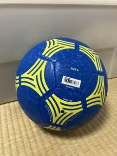 adidas サッカーボール 5号球
