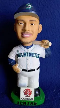 イチローのボブルヘッド人形