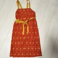 着物のリメイク品です。赤と黄色のパターン エプロン